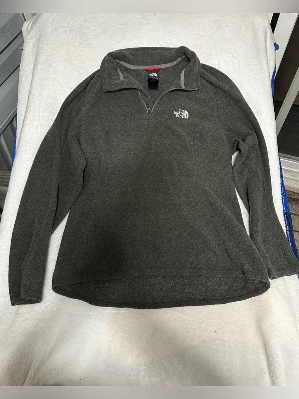 The North Face Women's Glacier 1/4 Zip Fleece pullover shirt, top